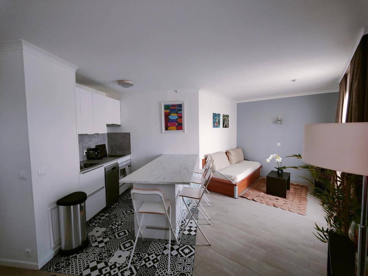 Incroyable T2 La Défense - Parking gratuit Apartment Courbevoie Bagian luar foto